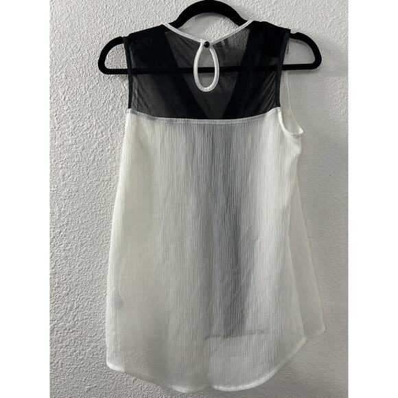 Studio Y White Semi-Sheer Black Lace Sleeveless Tank Size Small Keyhole - Picture 7 of 11